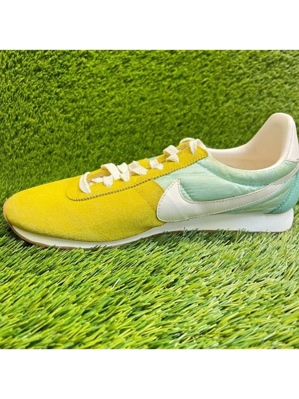 Nike Montreal Racer Womens Size 9.5 Yellow Green Athletic Tennis Shoes Sneakers